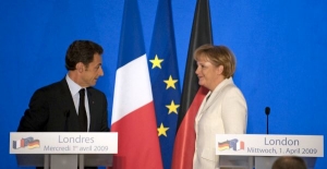 Proti sobě a přece spolu: Merkelová a Sarkozy.